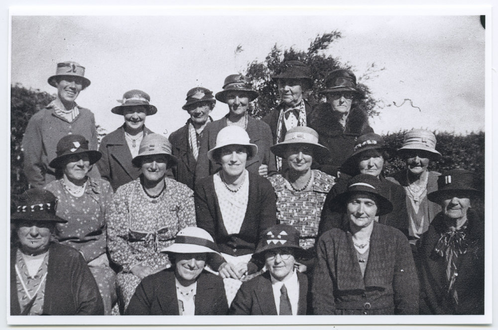 Unknown womens group