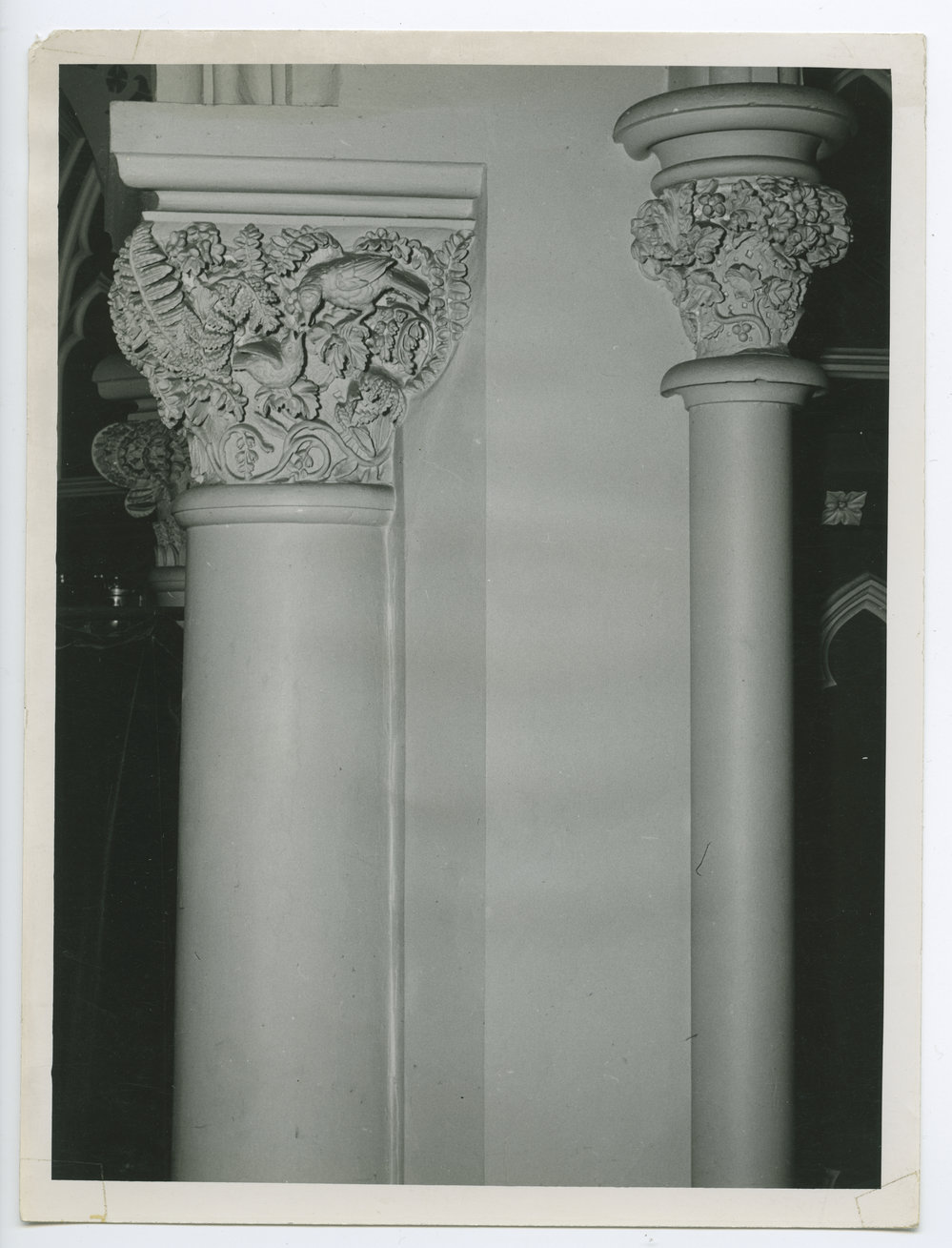 Carved columns in sanctuary | Presbyterian Research Centre