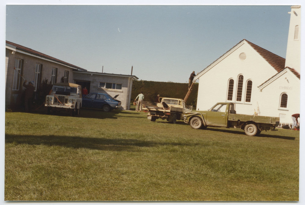 Working bee at Centre Bush Church