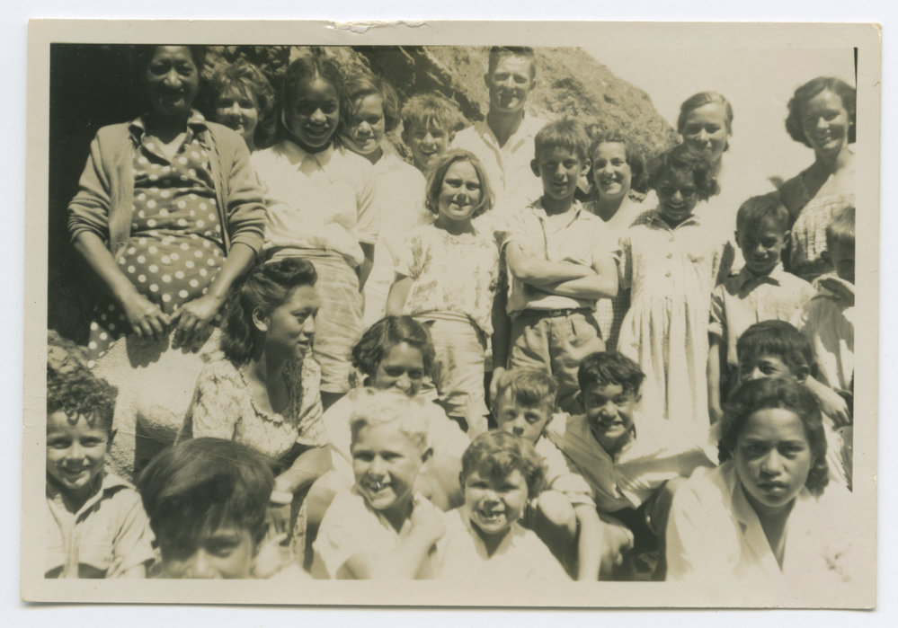 Group at Maori Synod meeting