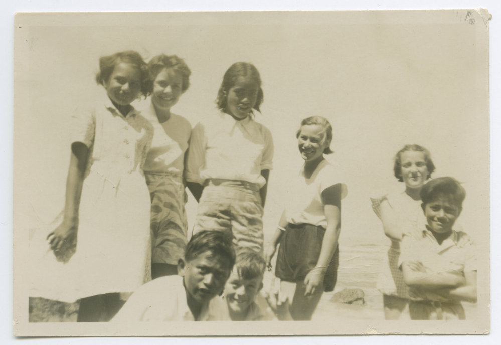 Group at Maori Synod meeting