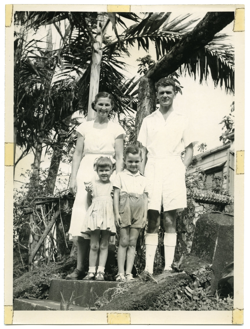 Rev. R. W. and Mrs J. B. Murray and family