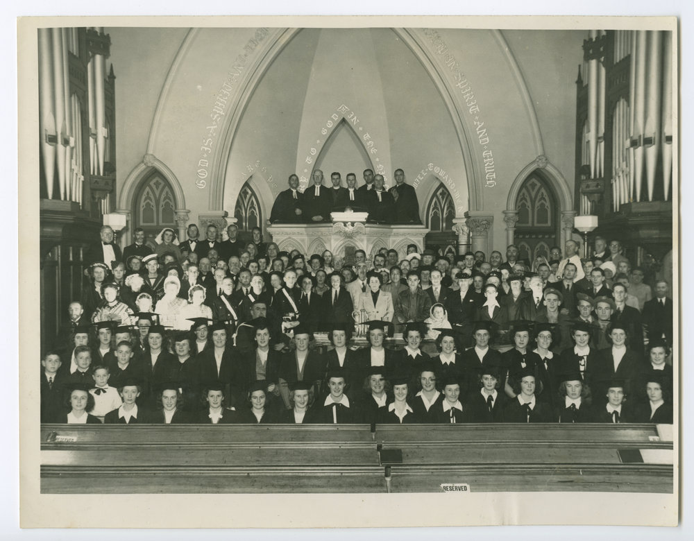 Centennial pageant cast and choir
