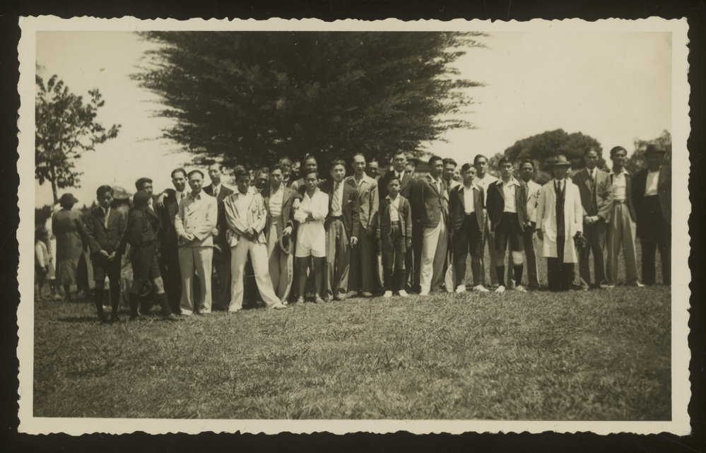 Group of unknown Chinese