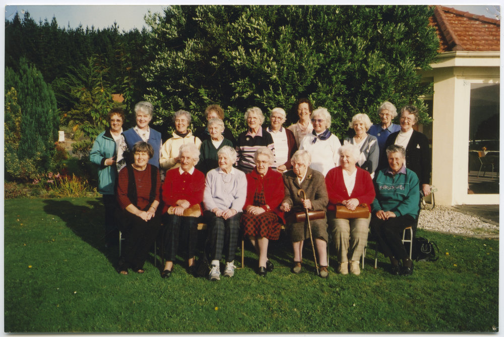 APW photo stop at The Cove