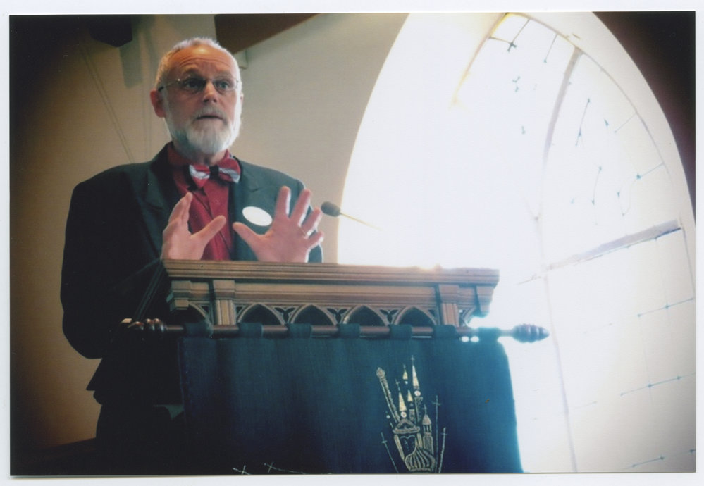 Rev. Dr Selwyn Yeoman preaching at Andersons Bay Church