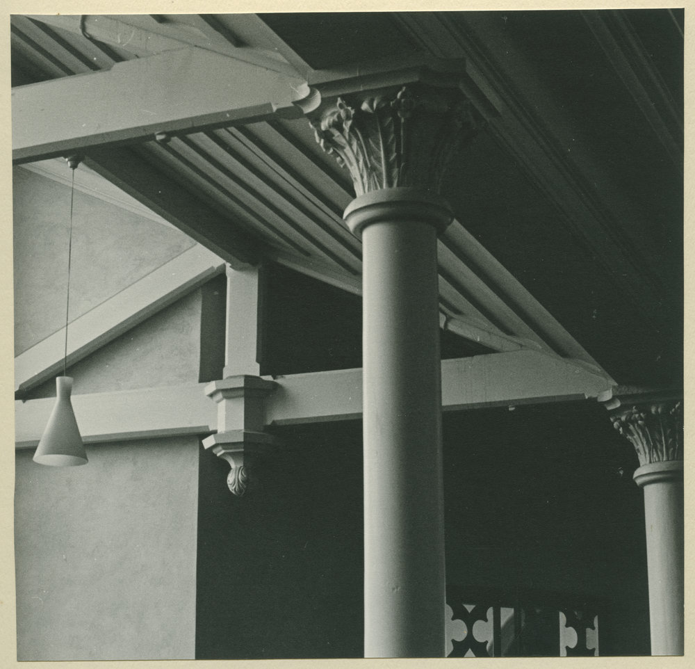 Detail of a pillar in Knox Church