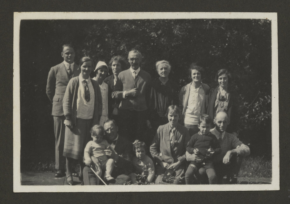 Mission Group Christmas 1930