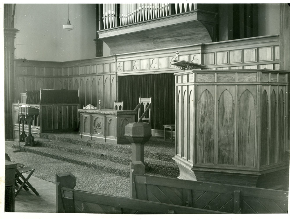 Knox Church Sanctuary