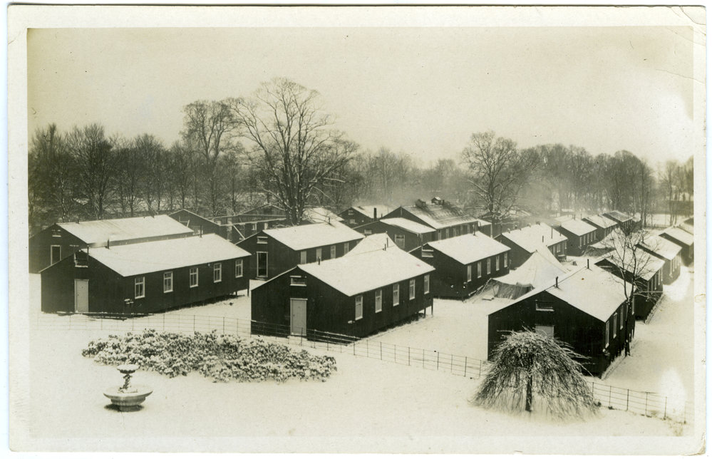 Hutments in the snow 
