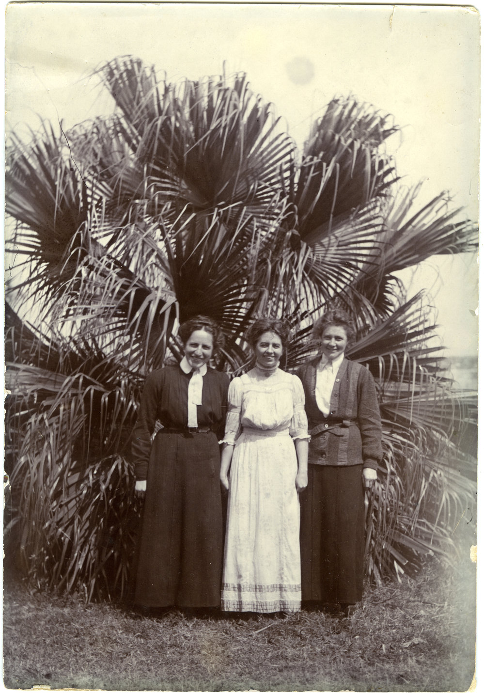Sister Annie McEwan, Sister Annie Hancock, Sister Annie James, Canton Villages Missions 