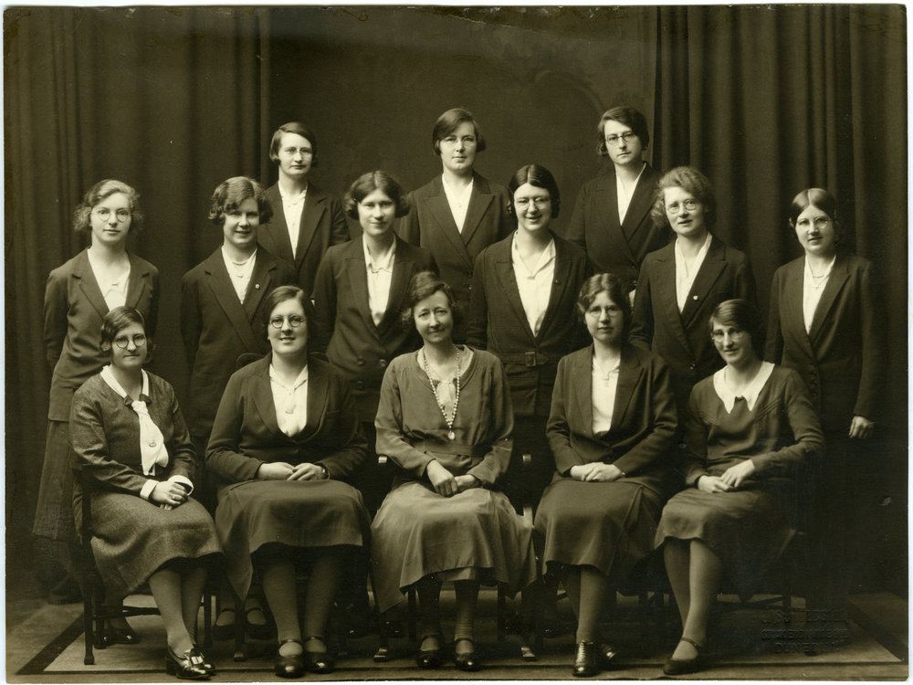 Deaconess College Group - 1932