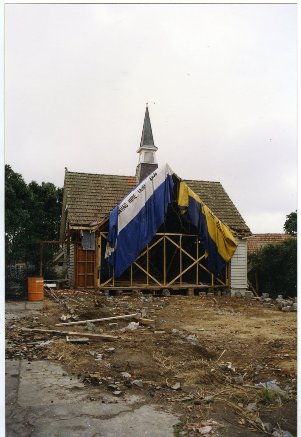 Preparation of Kelburn Church for removal