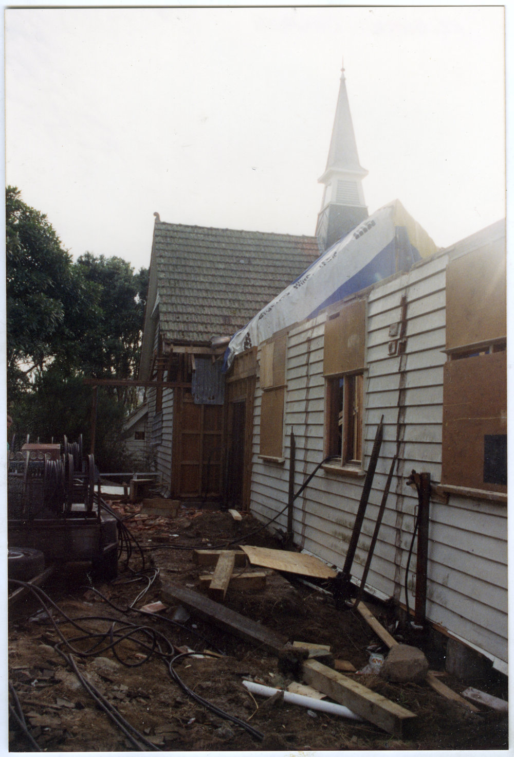 Preparation of Kelburn Church for removal