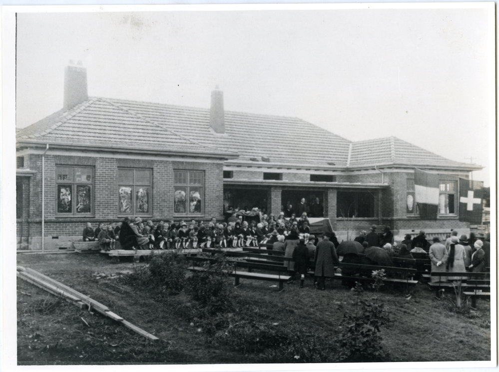 Unveiling of cottage foundation stones, Glendining Home