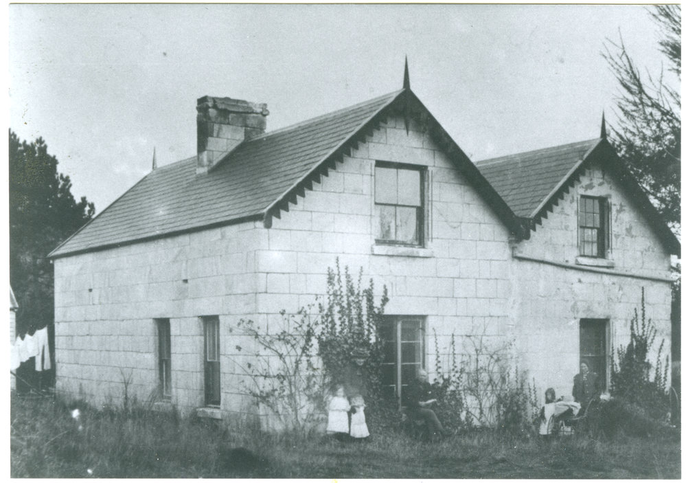 Stone dwelling, Ringway