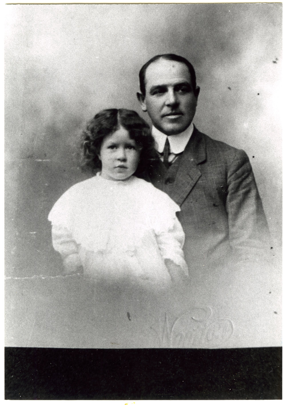 William Saunders with an unidentified girl, portrait