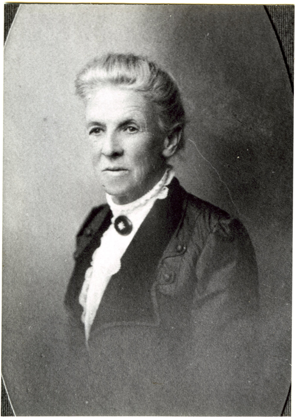 Grannie Saunders, portrait