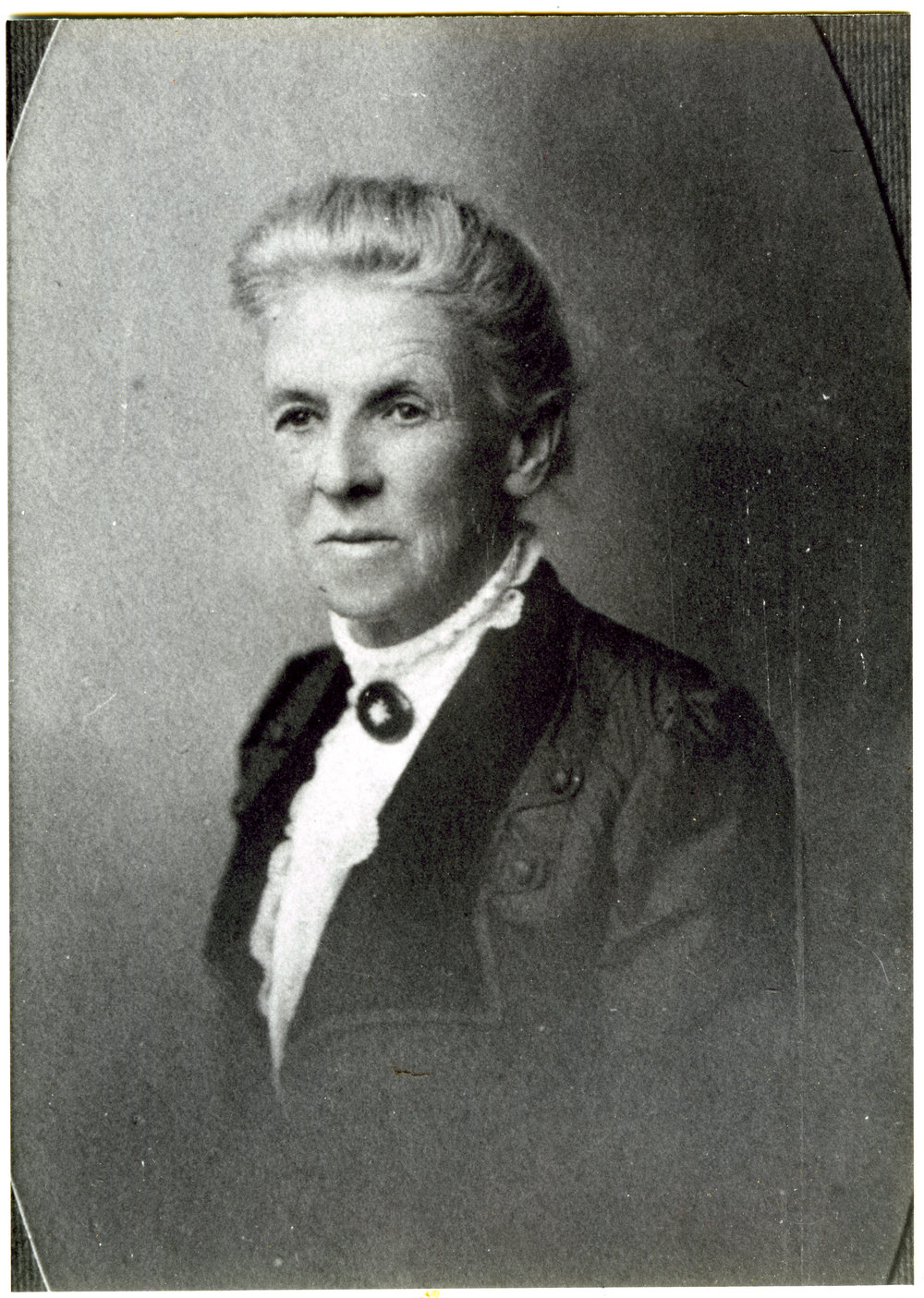 Grannie Saunders, portrait