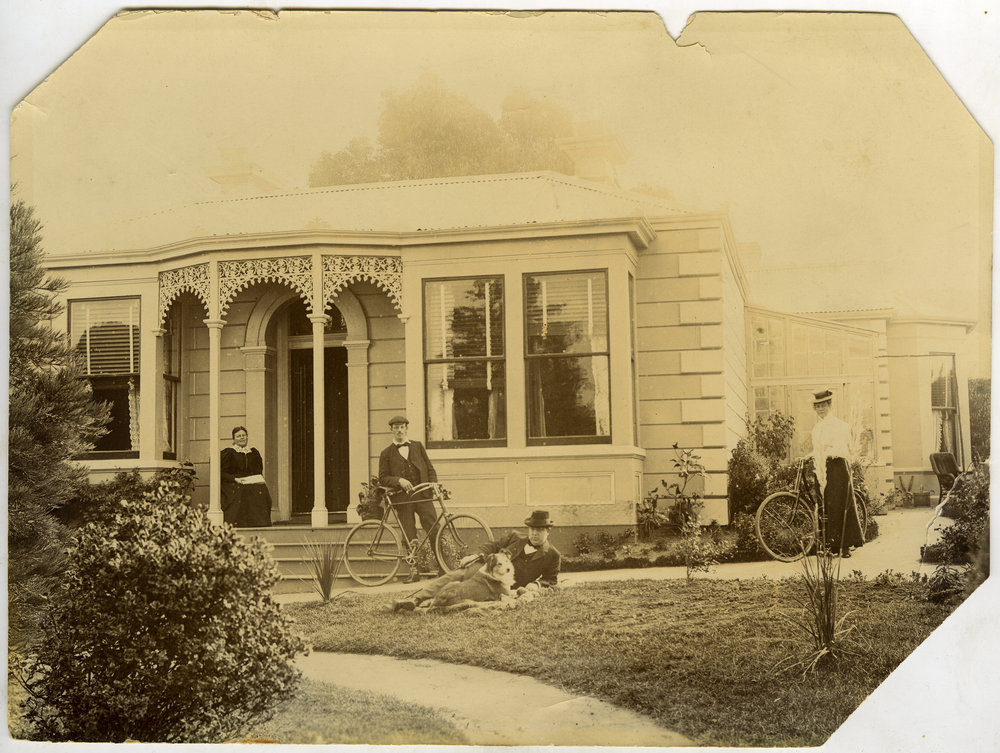 Moore family at their York Place home, Dunedin