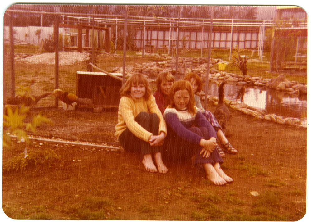 Fiona and Lynette Cossill and the 'Robinson Girls,' Matamata