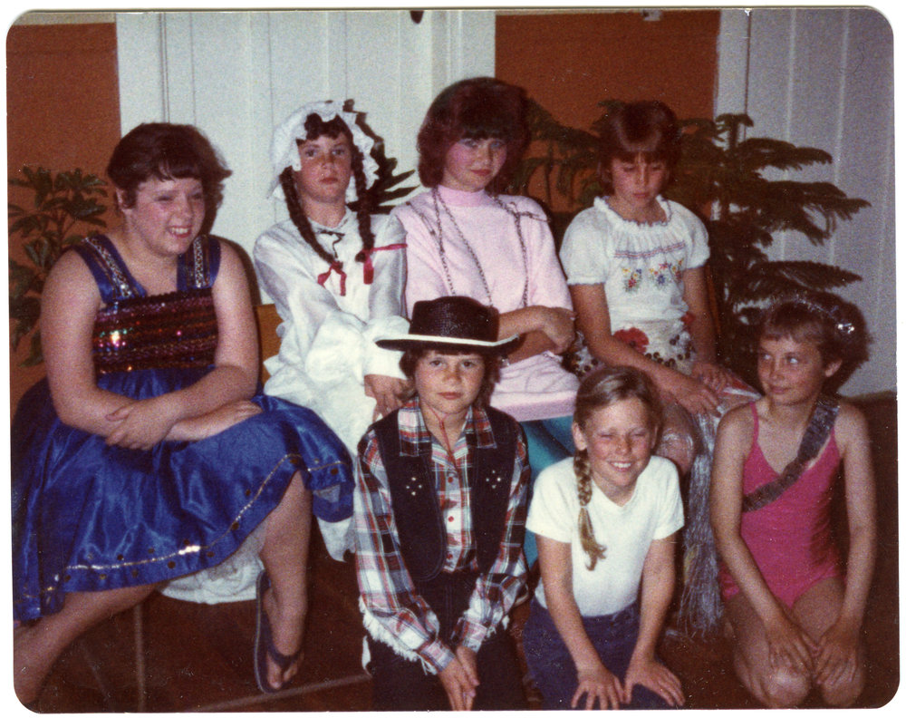 Virginia Taylor, Tracy Clark, Julie Anne McIntosh, Donna Short, Helen Morton and Wanda Hughes, Sunday School break-up, 1983