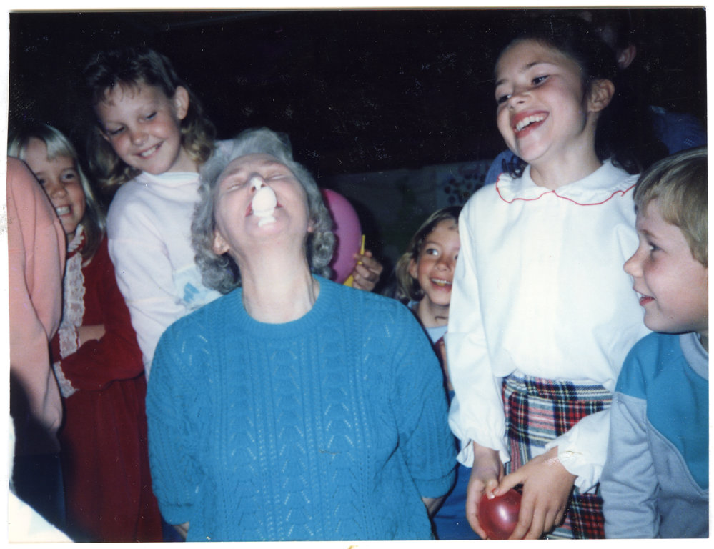 Rosemary Harris eating marshmallows from a plate of flour, farewell game