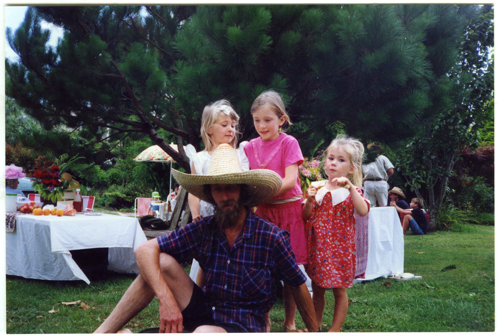 "Charming host," Bill Kent, Lucy Kent Brown, Genevive Kent Brown and Rose Kent Brown, 1992