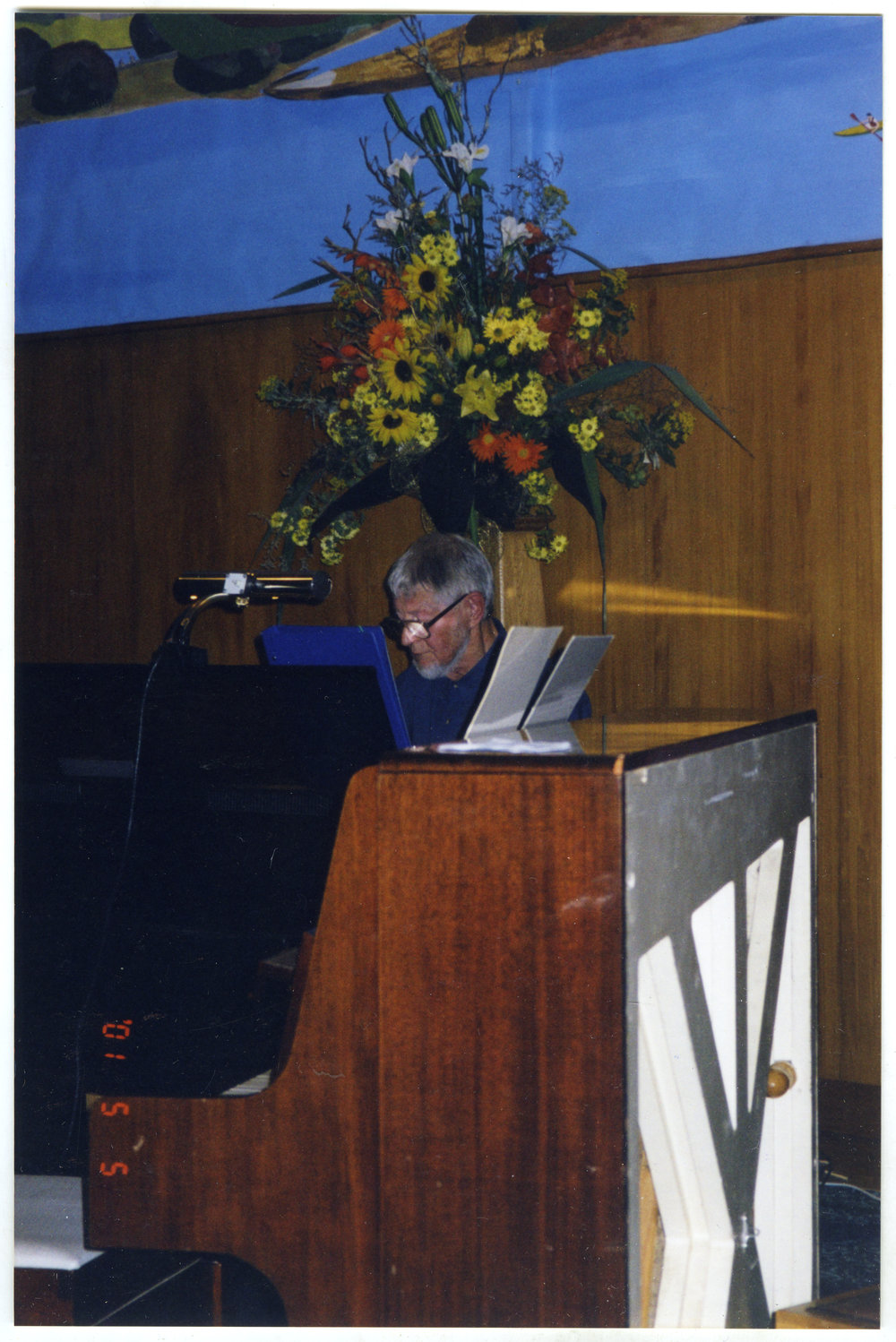 John Brabyn on the organ, St. Enoch's Church