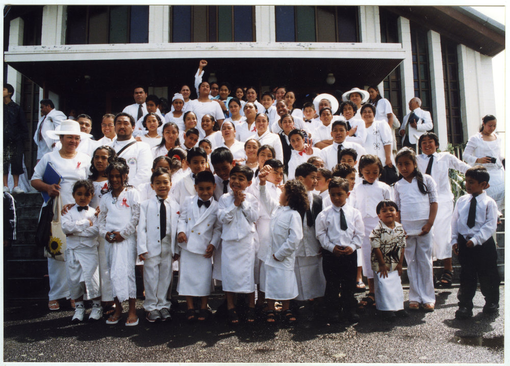 Group portrait of Glen Eden Pacific Islanders Church congregation, White Sunday service, 2002