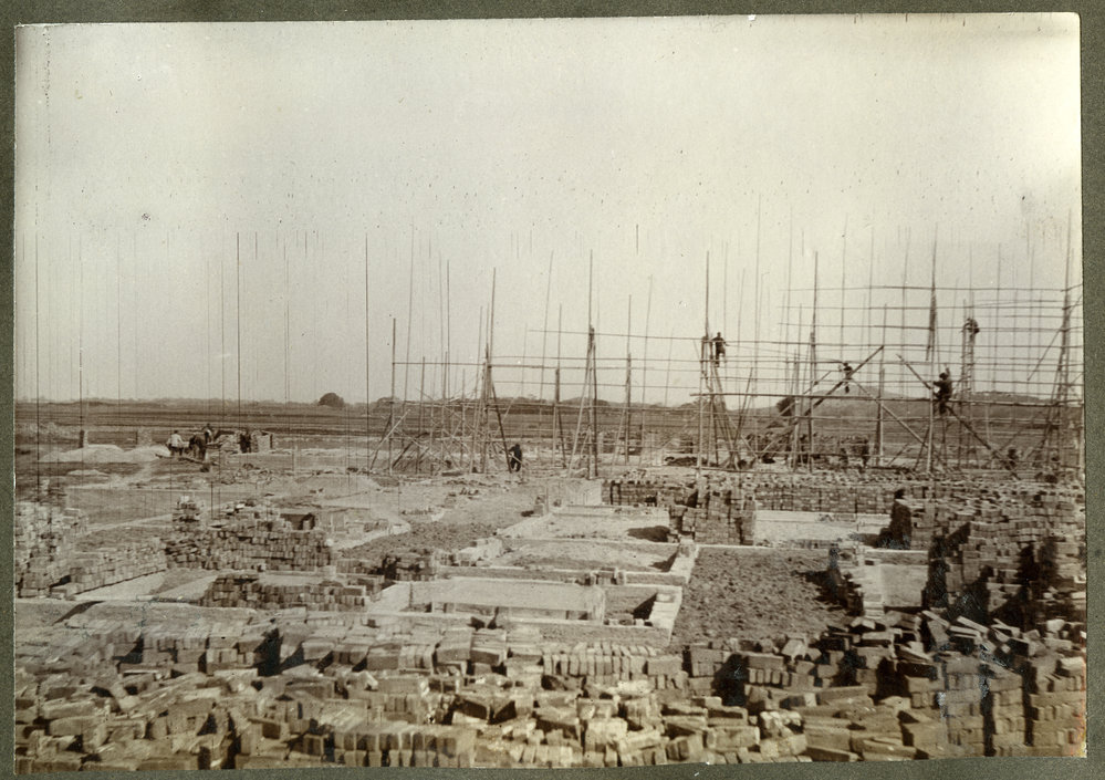 The building of Kong Ts'uen Compound, 1916