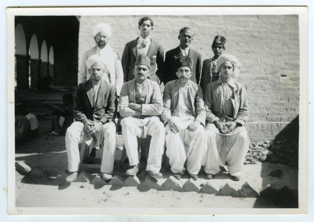 Unidentified group portrait