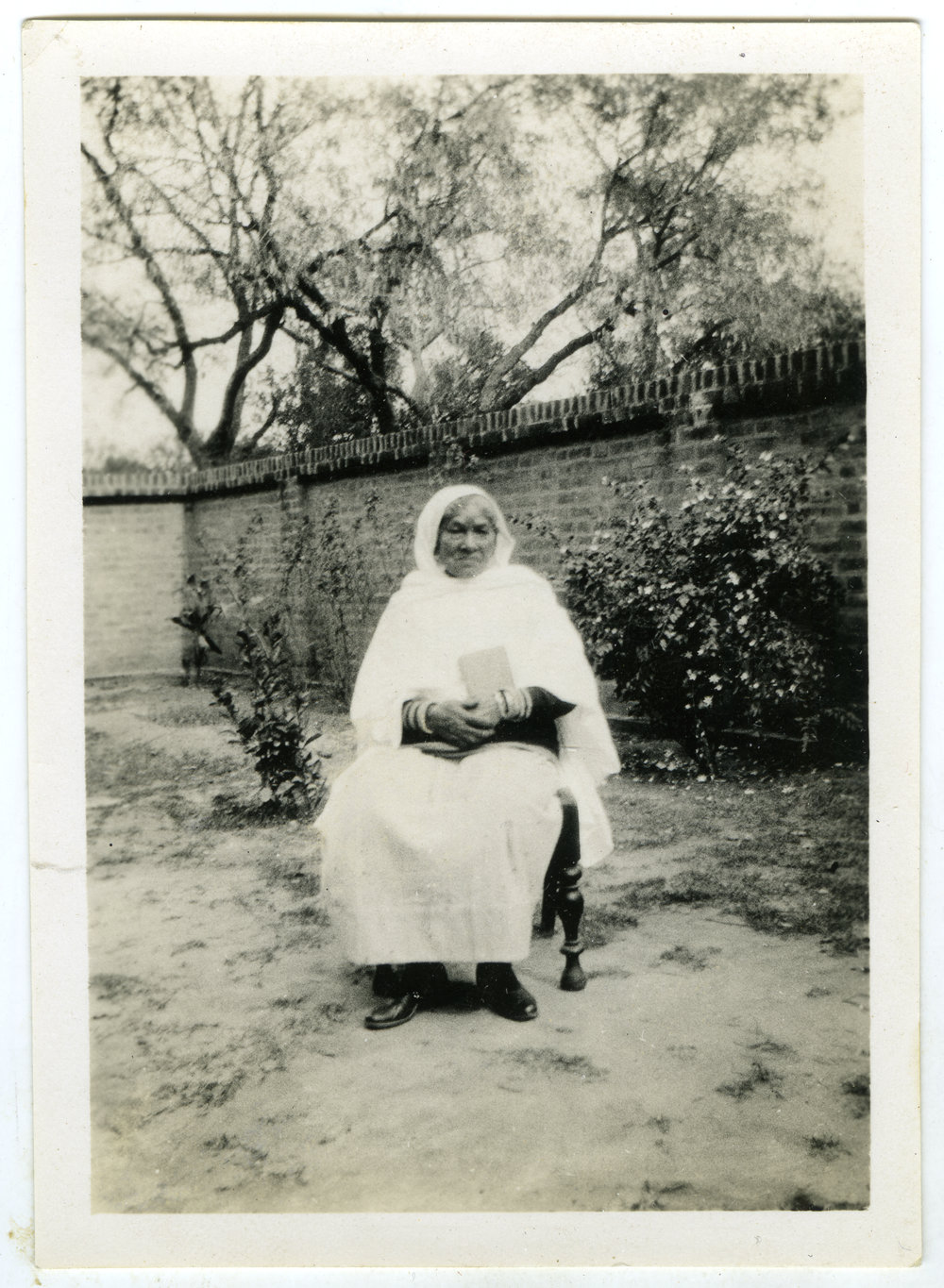 Mrs Khan (Senior) - hospital Biblewoman