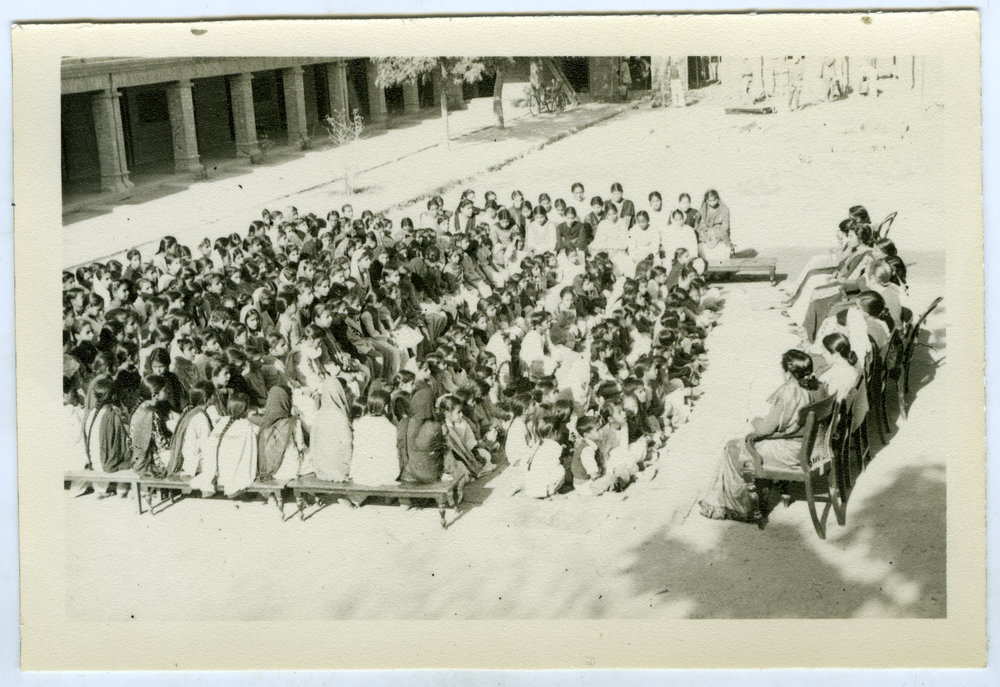 Outdoor school class