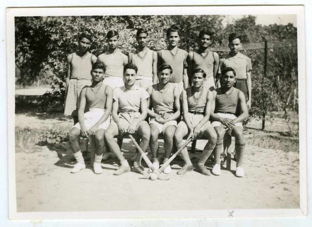 School hockey team