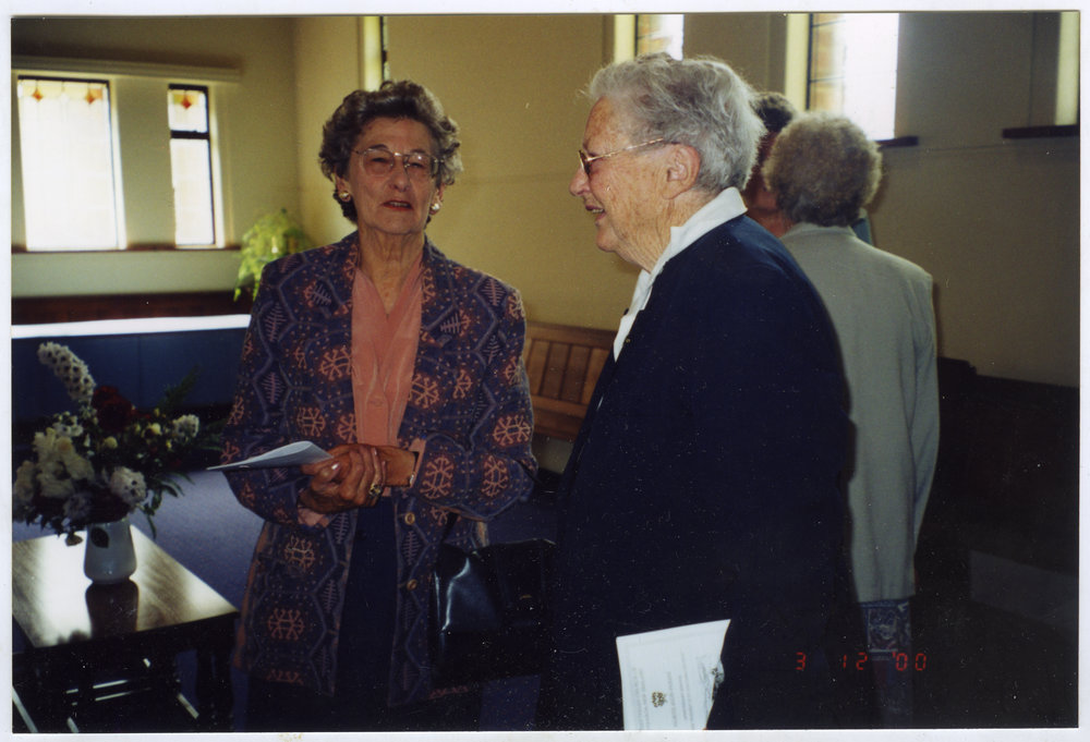 Muriel Aldridge and V. Sinclair photographed talking, St. Columba