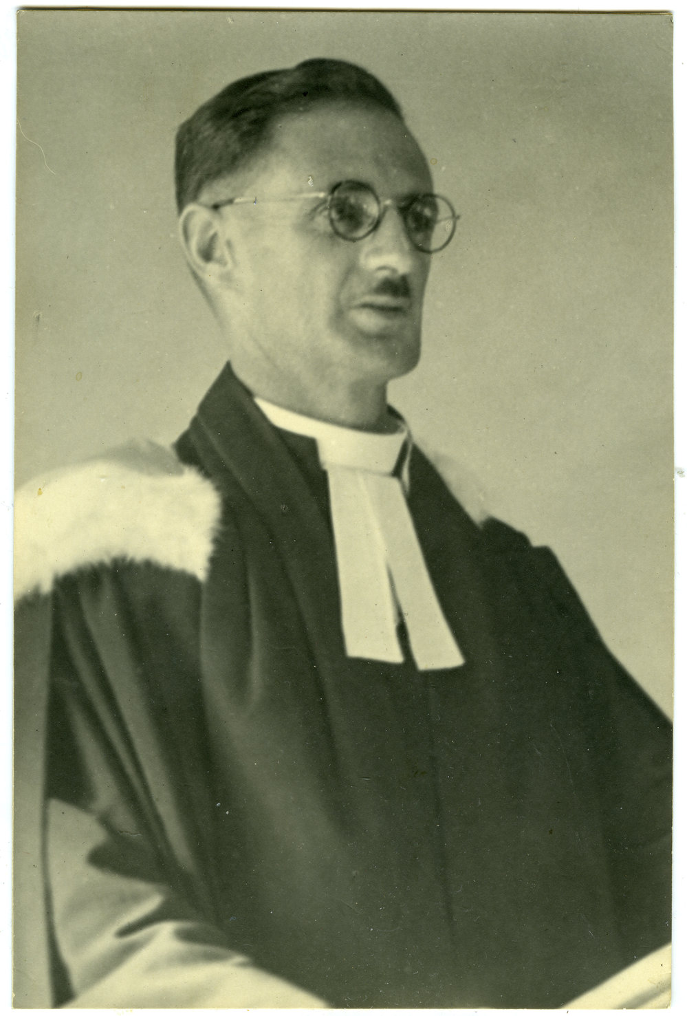Reverend William Smith Brettell, studio portrait