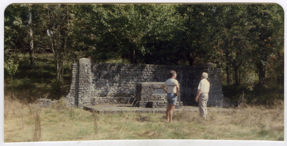 Memorial to Horses, Ford Milton Home, St. Columba picnic, 1986