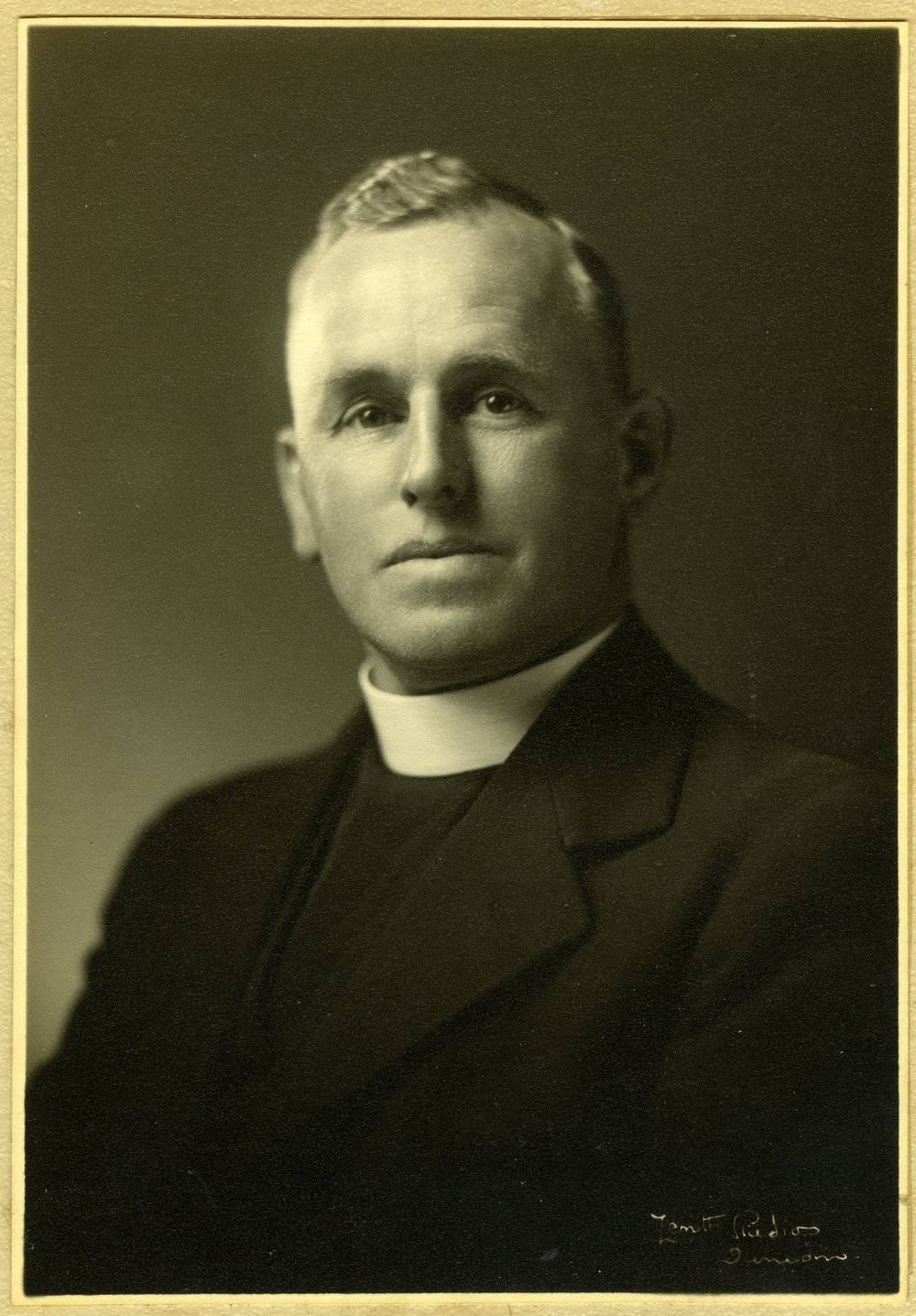 Reverend Archibald Macfarlane Elliffe, studio portrait