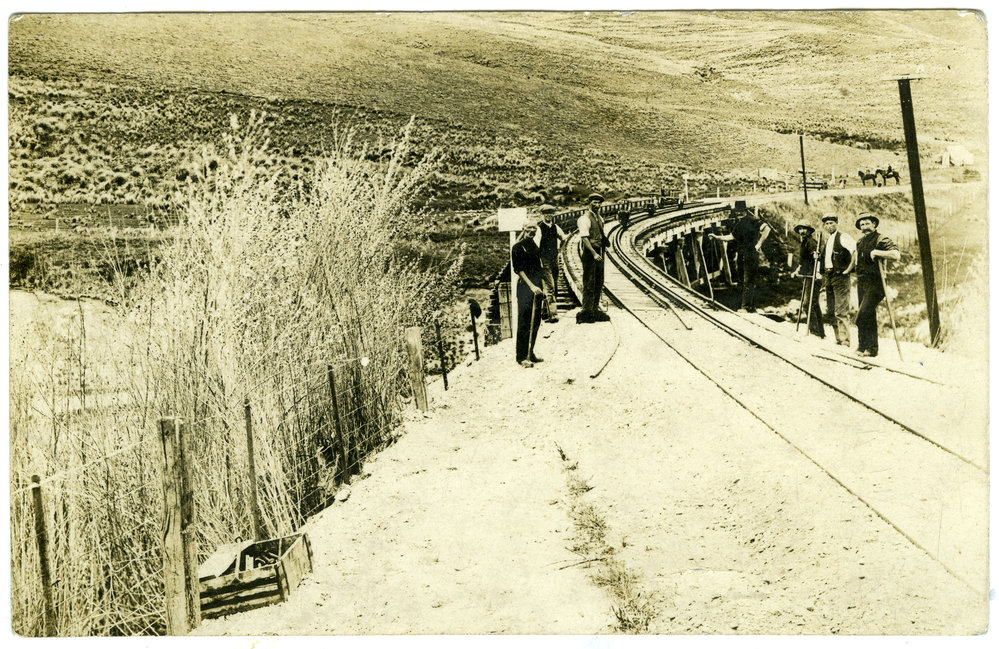 Railway line to Weka Pass