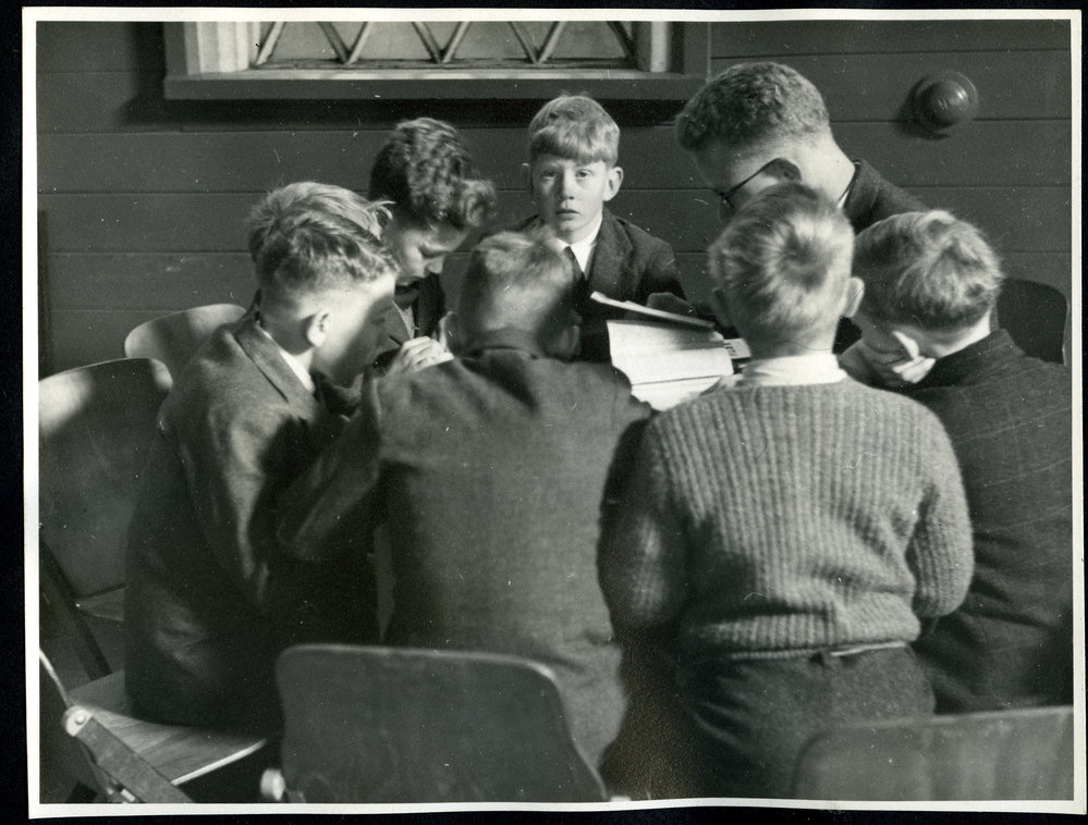 Sunday School class at Knox Church, Christchurch