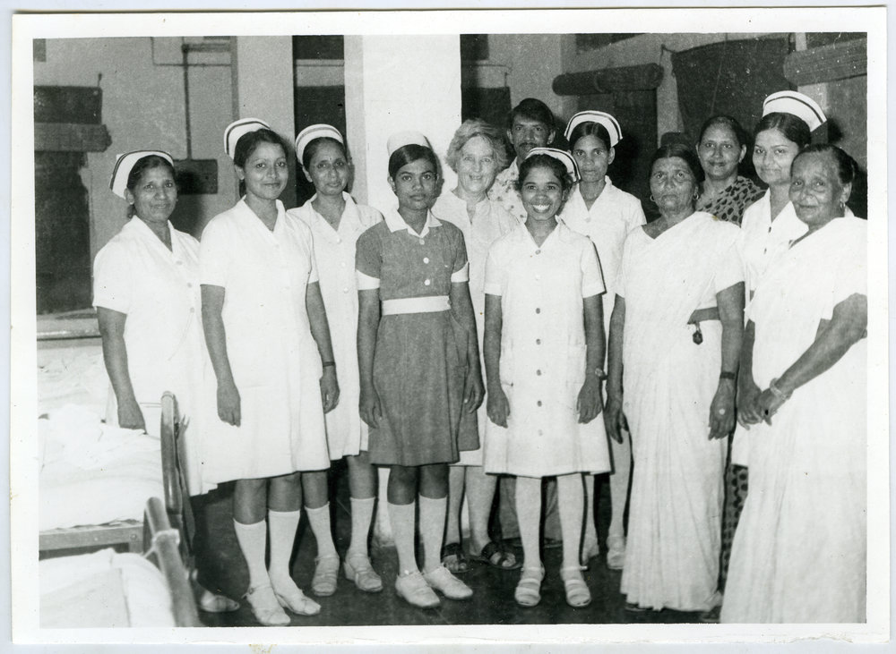 Beryl Howie and a group of unidentified Indian nurses