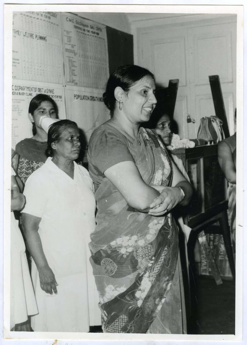 Unidentified Indian woman gives a speech at Beryl Howie's farewell, Christian Medical College and Hospital, Ludhiana