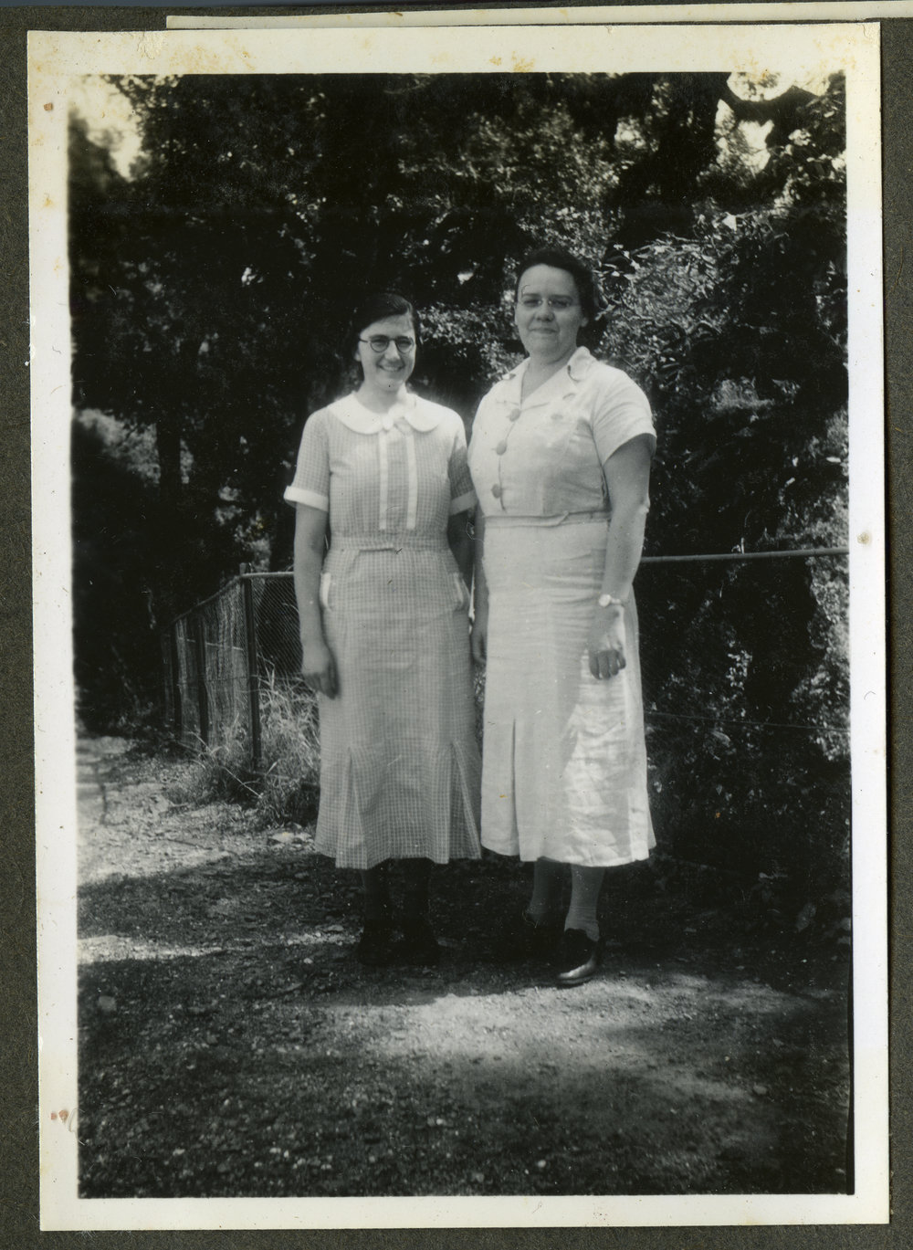 Lorraine E. Saunders an unidentified woman, India, 1937