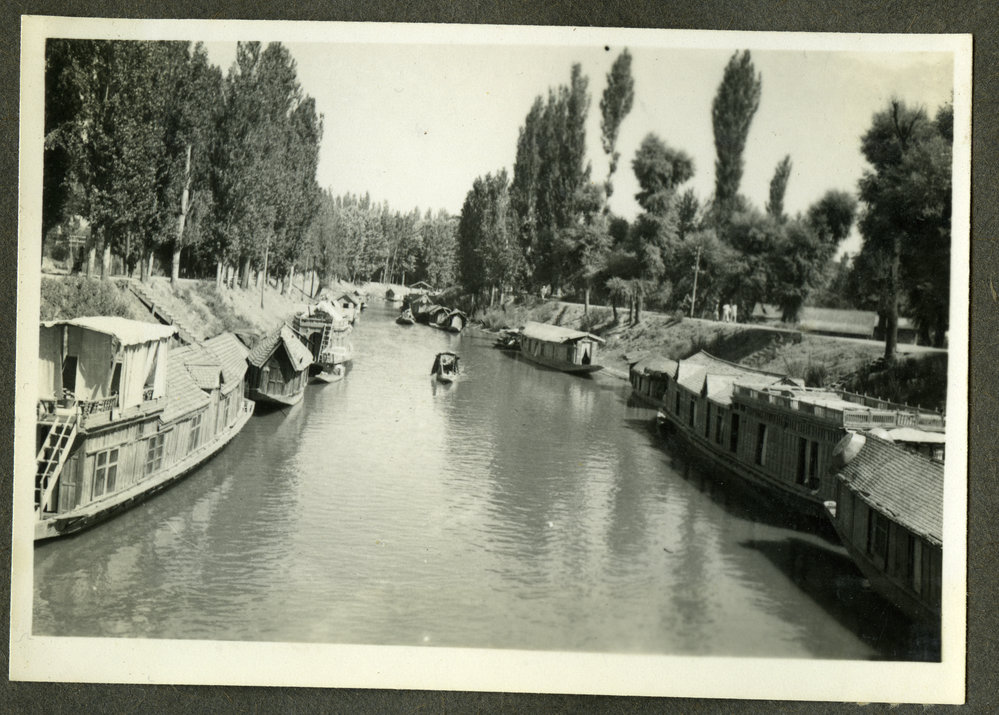 "House boats"