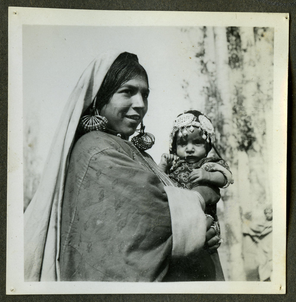 "Kashmiri Types," a young mother and her child