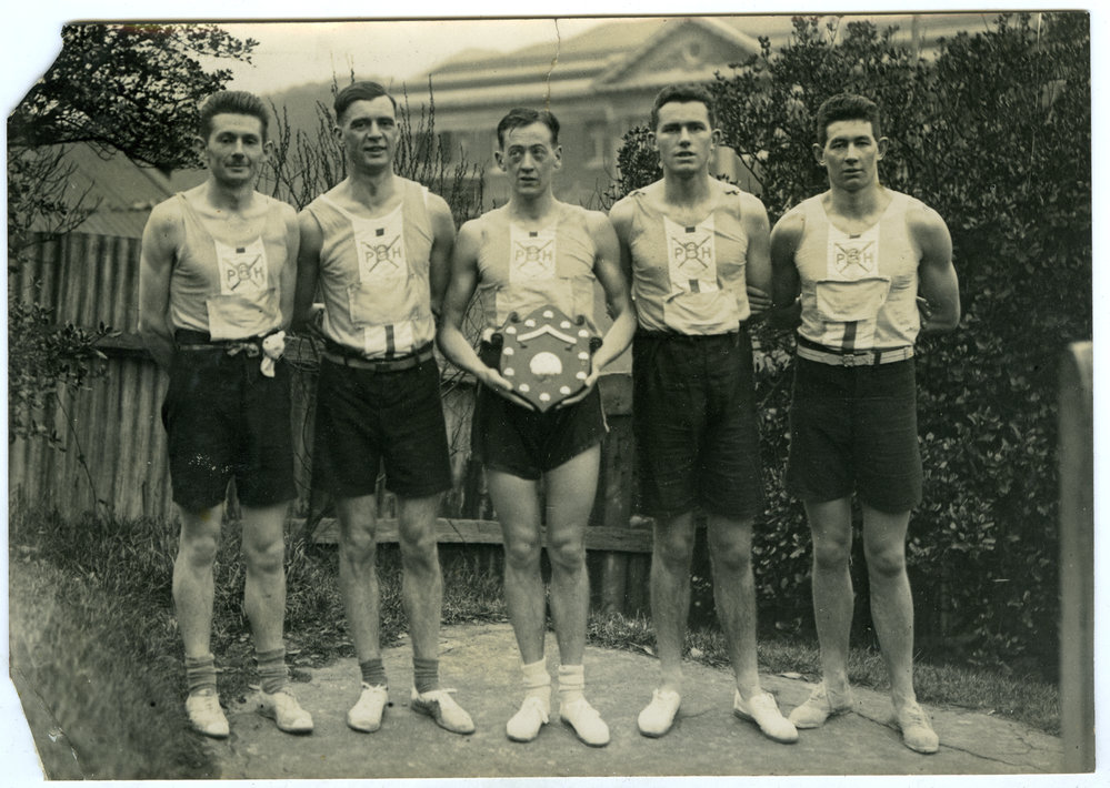 "The winning Martin Shield Team, 1932," Presbyterian Harrier Club - Wellington 