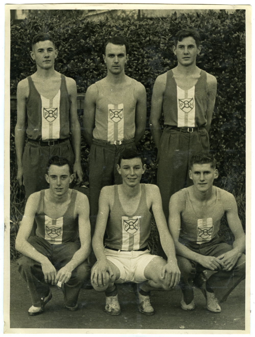 "The team which won the Junior Shaw Baton, 1946," Presbyterian Harrier Club - Wellington