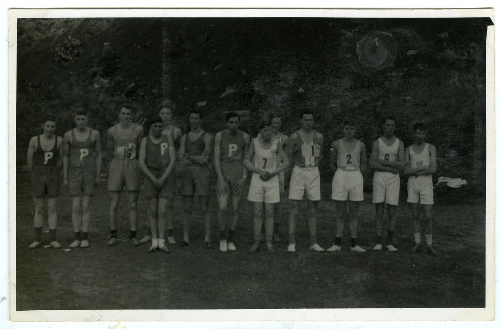"Start of Junior Race," St. Andrew's Trophy, Dunedin - Presbyterian Harrier Club, Wellington, 1948