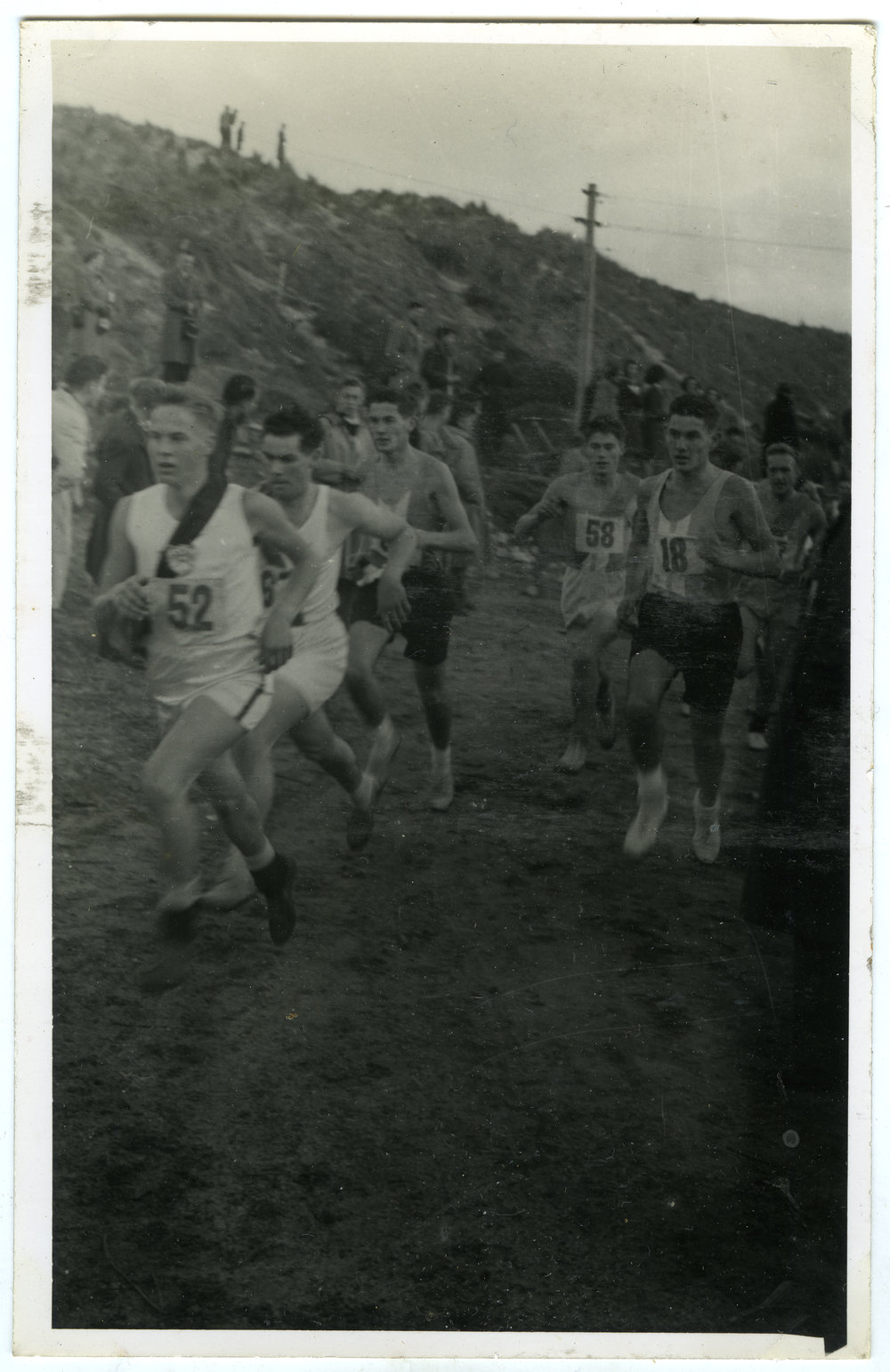 Presbyterian Harrier Club, Wellington members compete at St. Andrew's Trophy, Dunedin, 1948 
